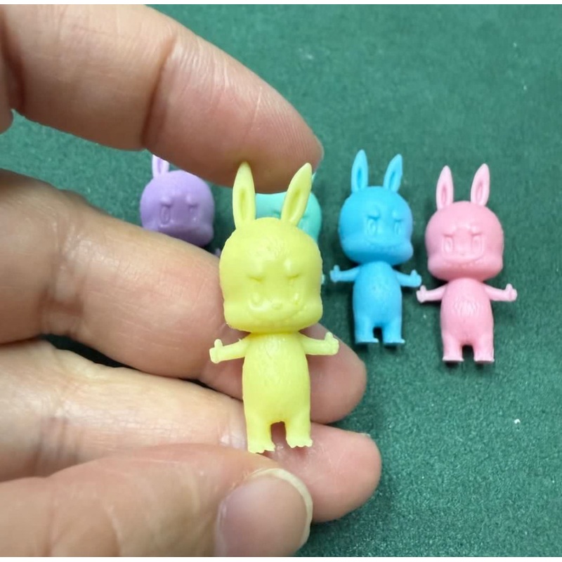 Kasing Lung  – Super Mini Labubu (Yellow)