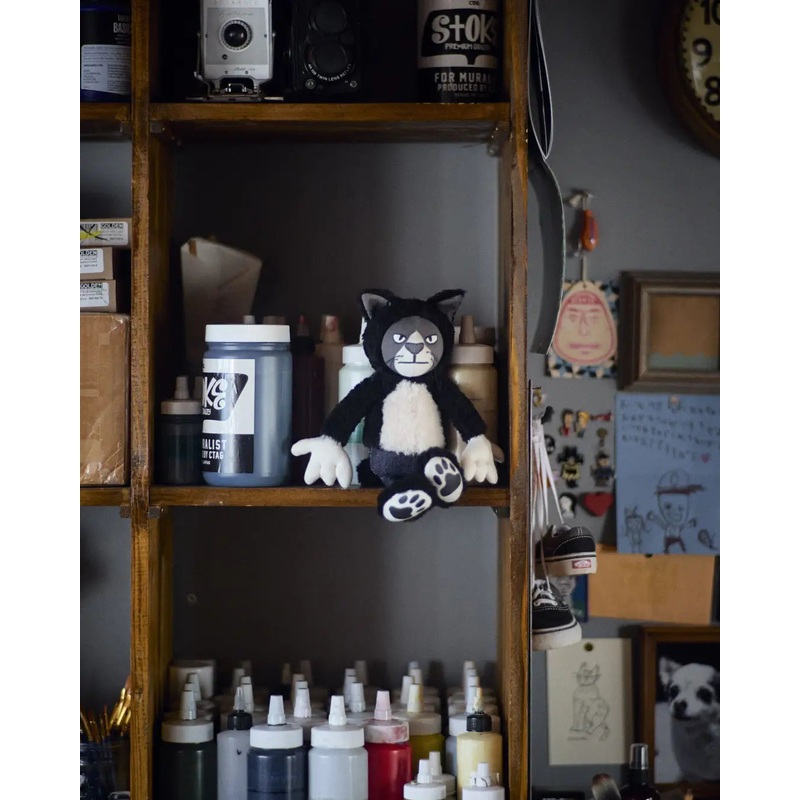 Yusuke Hanai  – Stuffed Cat