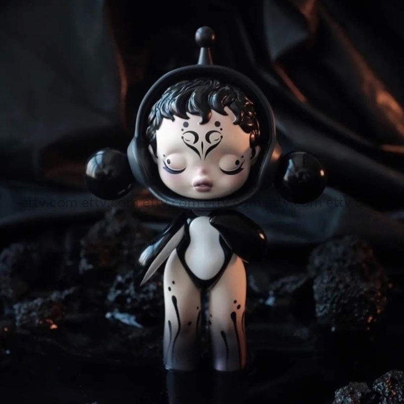 POPMART SkullPanda Baby Penguin – Signed by Artist XiongMiao (Rare Edition, Limited to 499)
