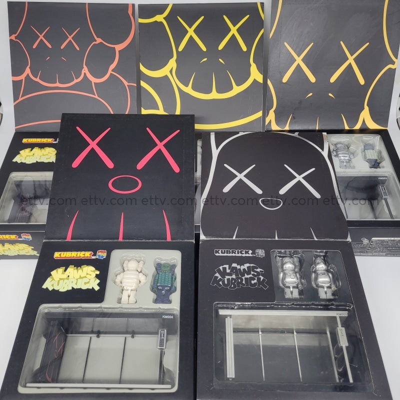 2002 KAWS Kubrick Bus Stop – Complete Sets 1-5 by Medicom Toy Bearbrick